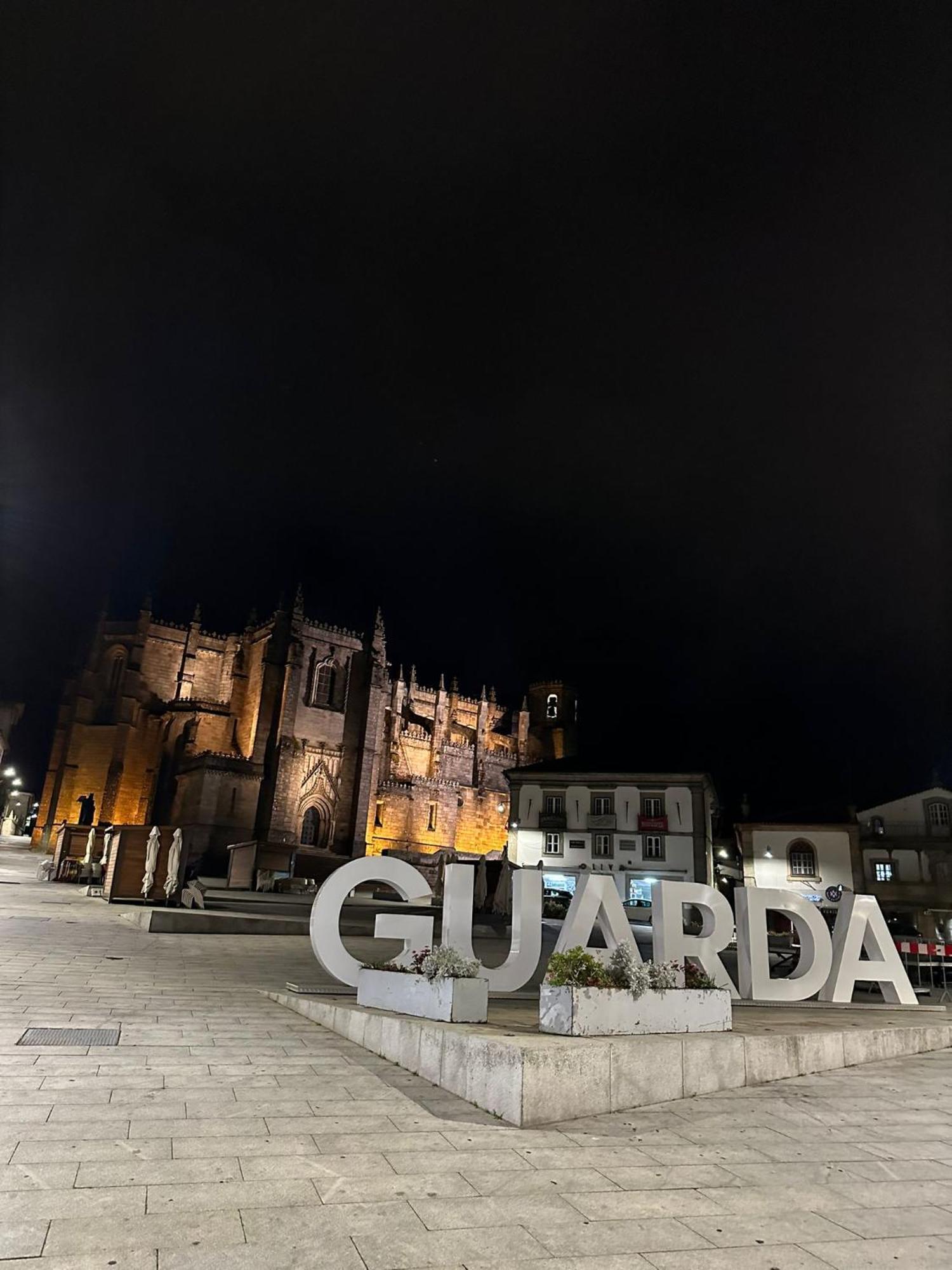 Serrano T1 Centro Da Cidade Guarda Exterior foto